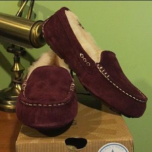 UGG Burgundy moccasins size 10 women